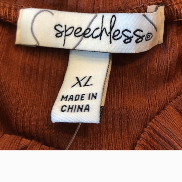 SPEECHLESS - Picture 4 of 5